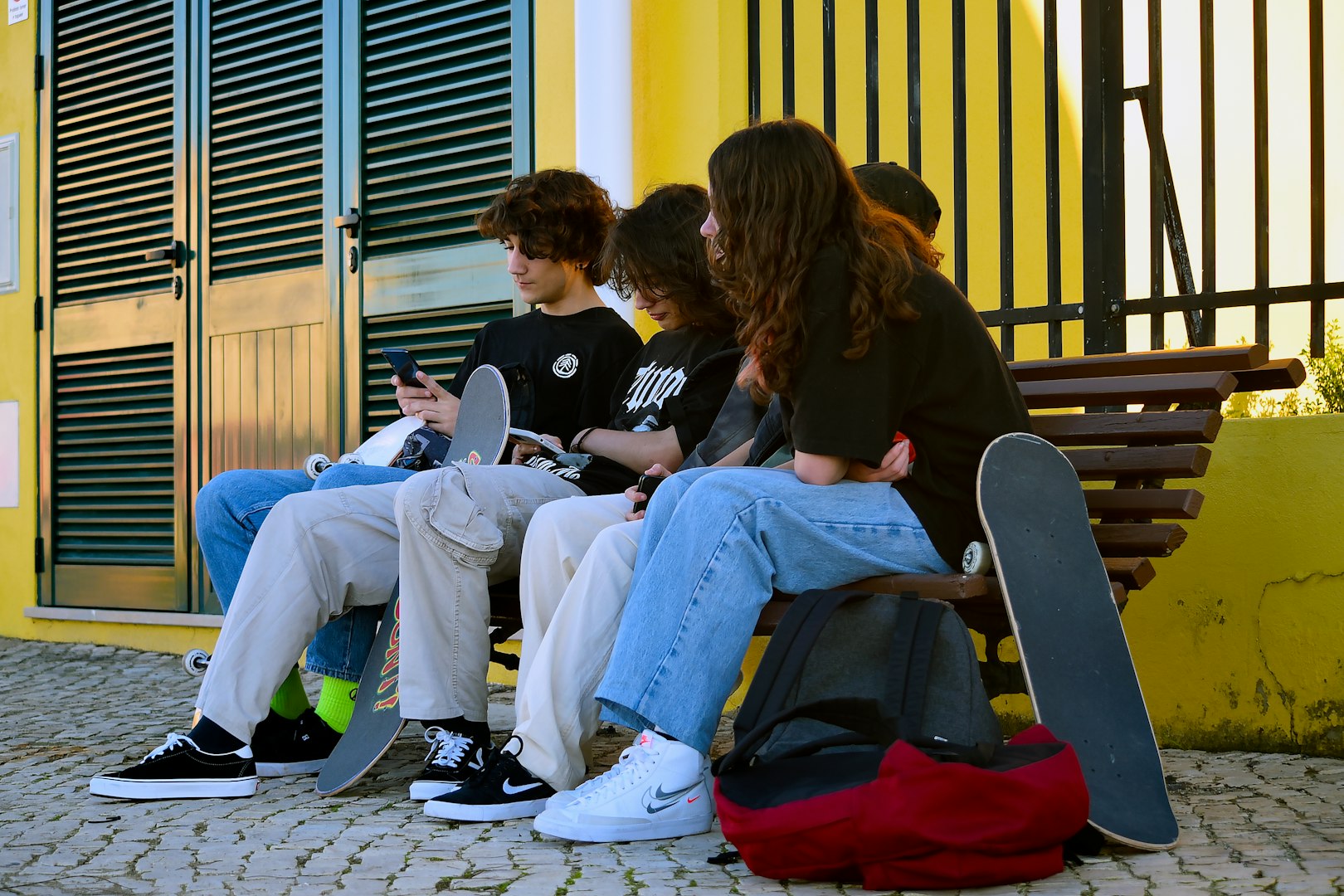 Students downtown in Saint-Raphaël